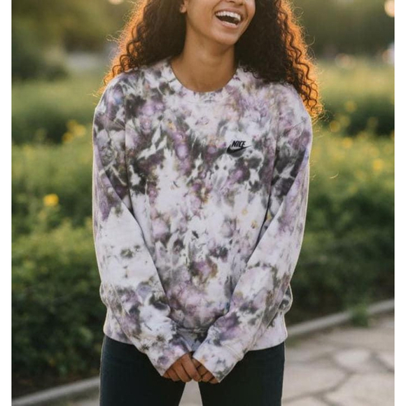 XSMALL NIKE Upcycled Sweatshirt, Thrifted One-of-a-Kind Reclaimed - Picture 4 of 13